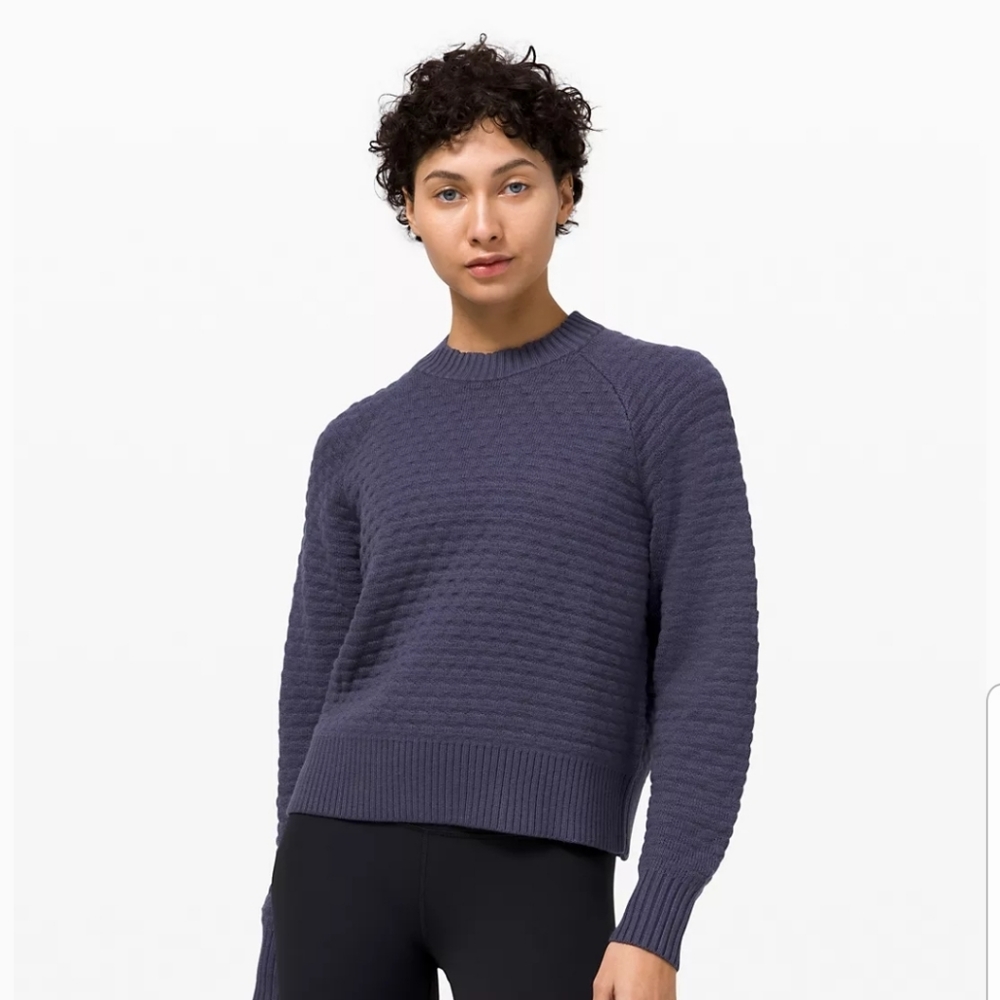 LULULEMON (new w/o tags) Texture Play Crew Sweater